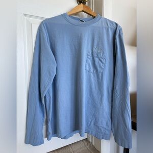 Columbia Men’s Large Long Sleeve blue shirt